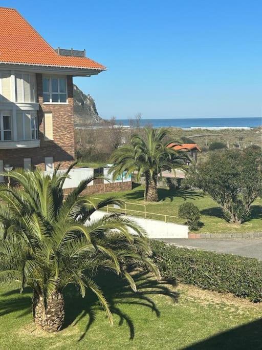 Playa De Berria -Apartamento Con Piscina Y Vistas Al Mar Santona Ngoại thất bức ảnh