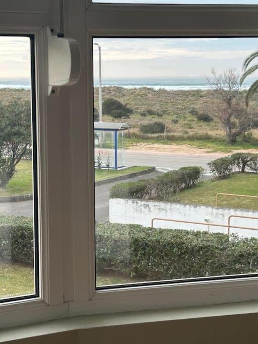 Playa De Berria -Apartamento Con Piscina Y Vistas Al Mar Santona Ngoại thất bức ảnh